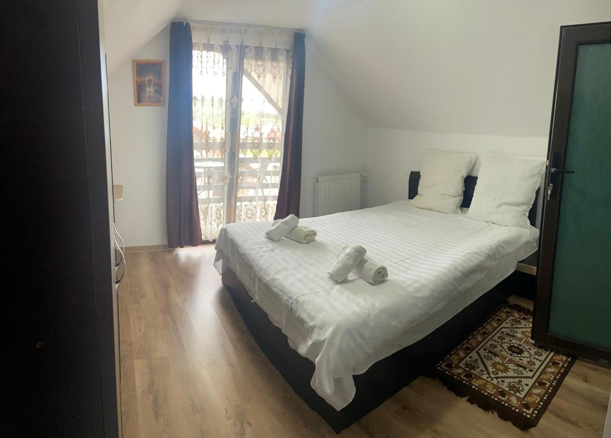 Casa Bianca Oncesti 게스트하우스 외부 사진